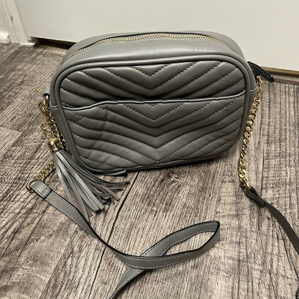 Grey quilted crossbody handbag
